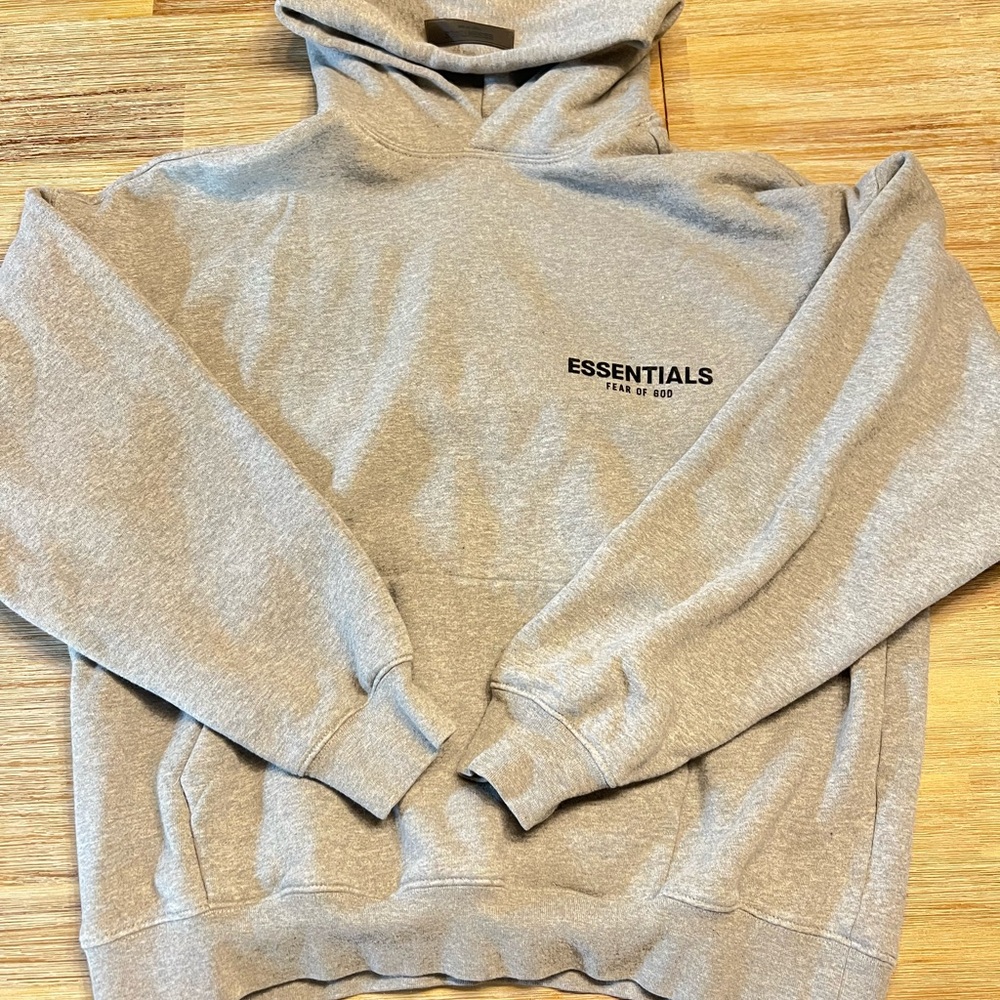 Fear of God Essentials Hoodie
'Dark Oatmeal'